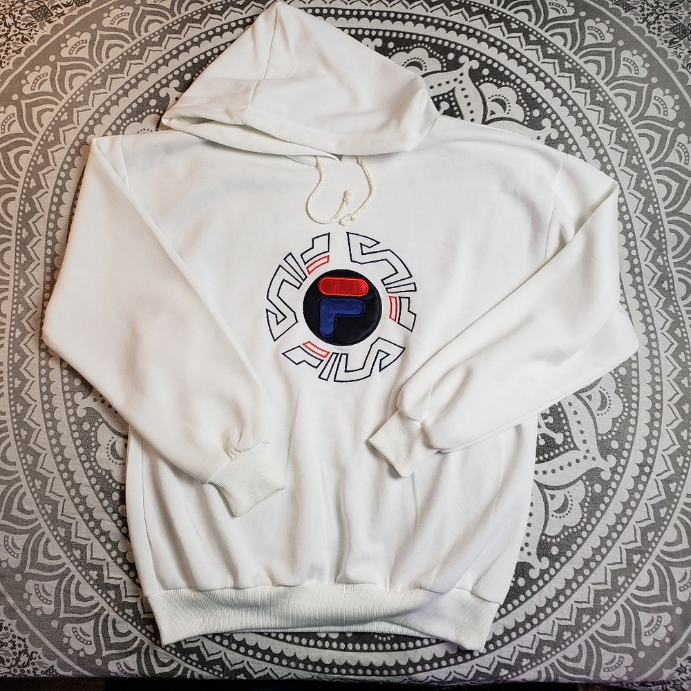 WHITE FILA SWEATSHIRT CUTE STREETWEAR LARGE COMFY